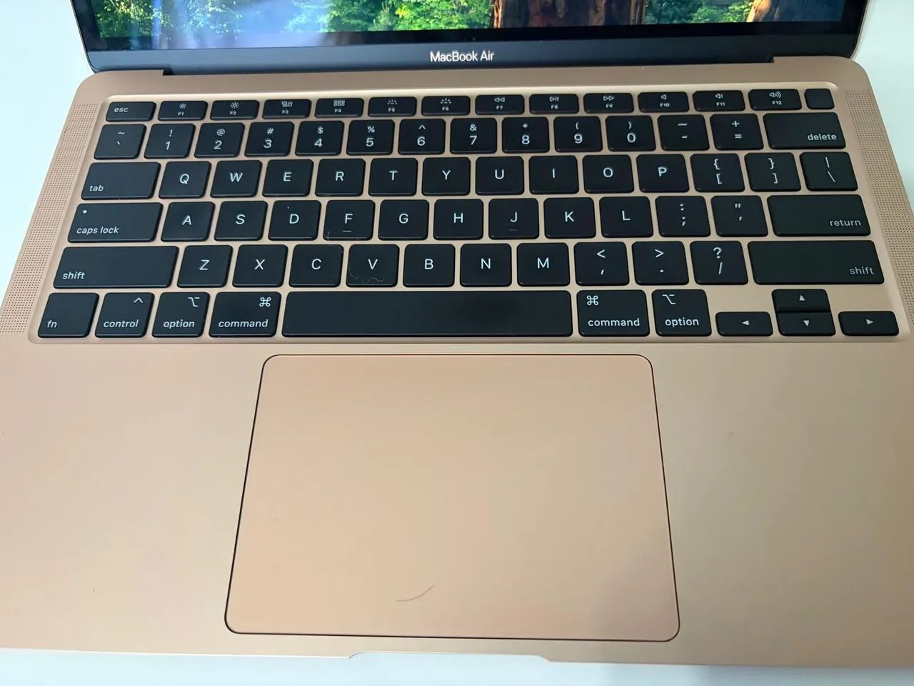 MacBook Air 2020 - i5. 512gb. 8gb memória. Estado de novo