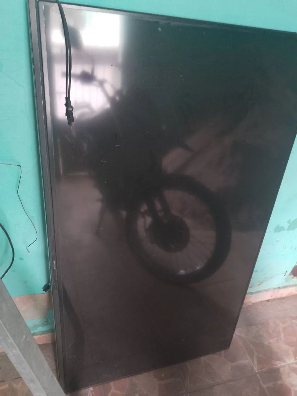 Tv p/retirar peças - Foto 3