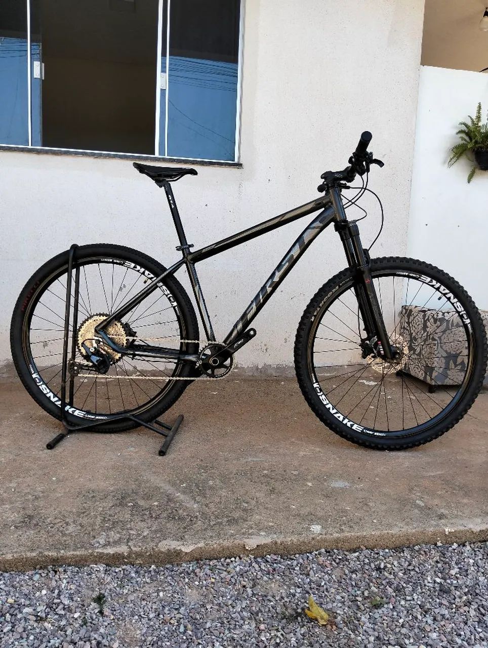 Bicicleta First Shelby 