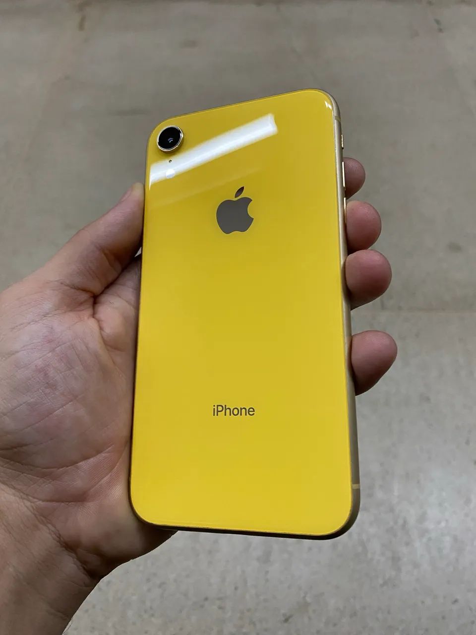 iPhone XR 128GB イエロー iPhone XR 128gb - Celulares e Smartphones - Neópolis, Natal