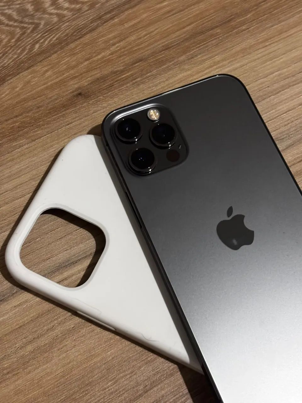 iPhone 12 PRO 256gb - CINZA GRAFITE - Celulares e Smartphones