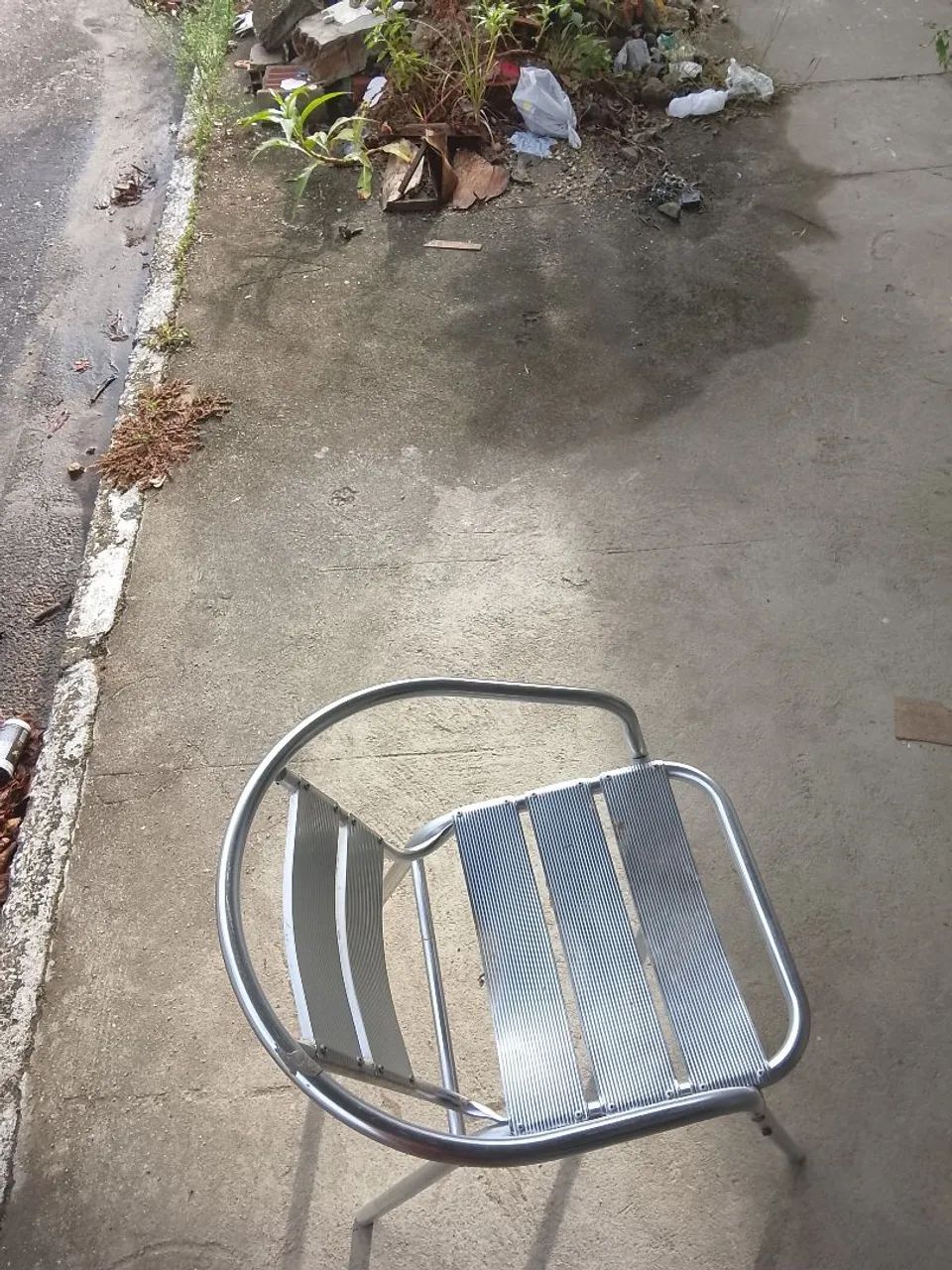 Vende-se 3 cadeira de alumínio  - Foto 3