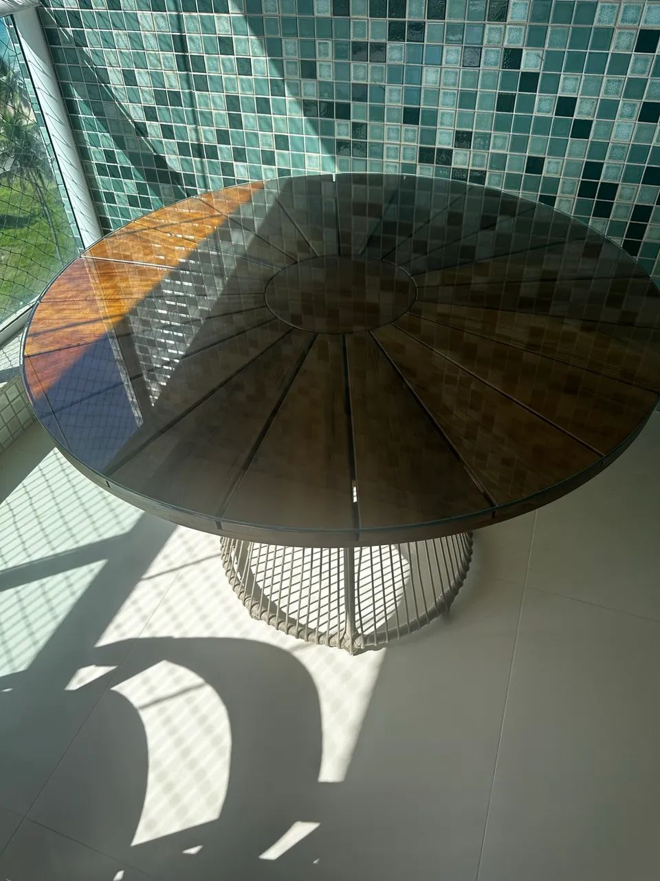 Mesa de corda náutica e proteção de vidro