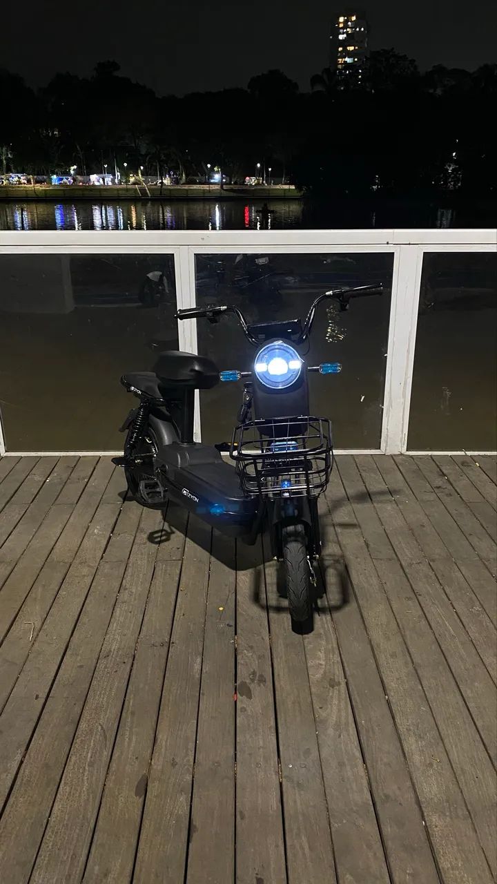 Scooter elétrico Motinha elétrica bicicleta com plástico 0km nova  - Foto 3