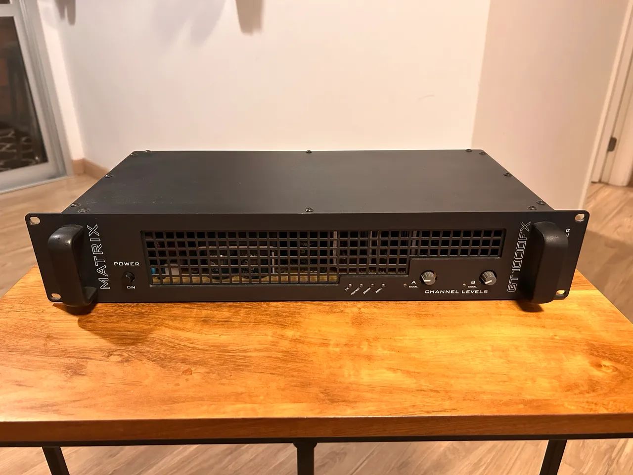Power Amp Matrix GT1000FX Rack 2U - Instrumentos musicais - Vila