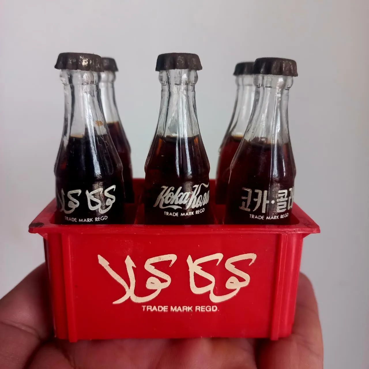 Mini Garrafas Coca + engradado - Foto 2