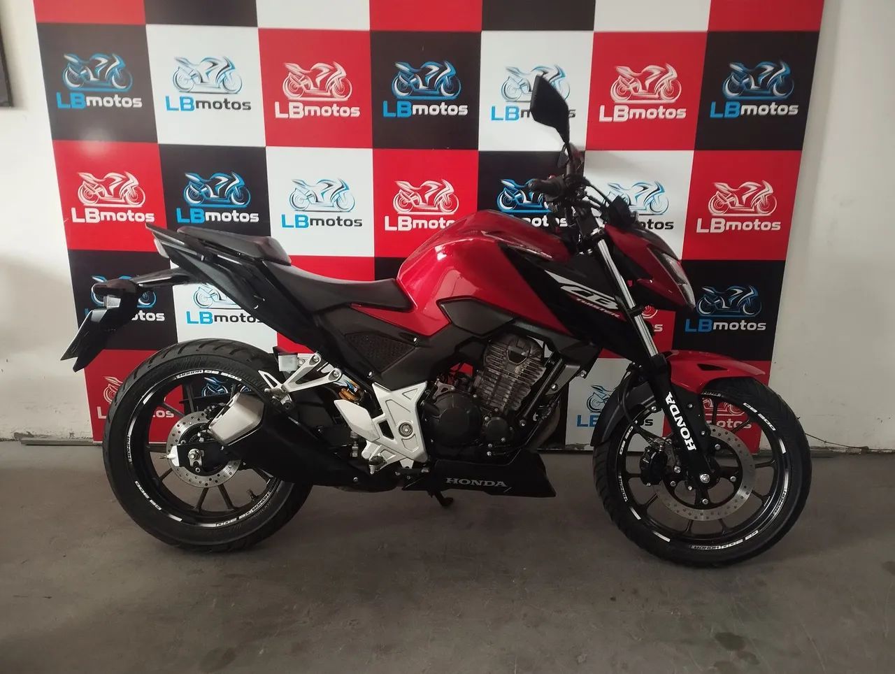 CB 300F ABS - Foto 3