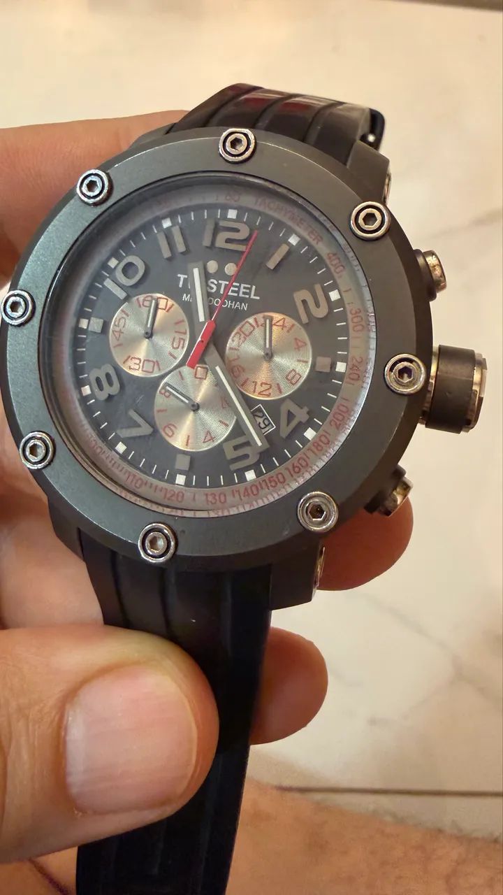 TW Steel Mick Doohan moto GP edição limitada assinado