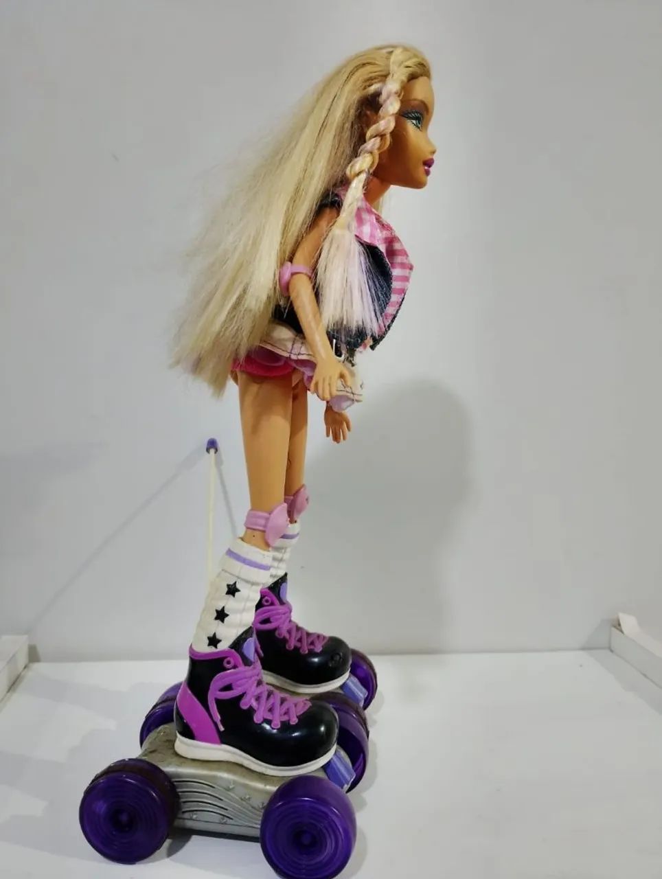 Boneca Barbie patinadora  - Foto 3