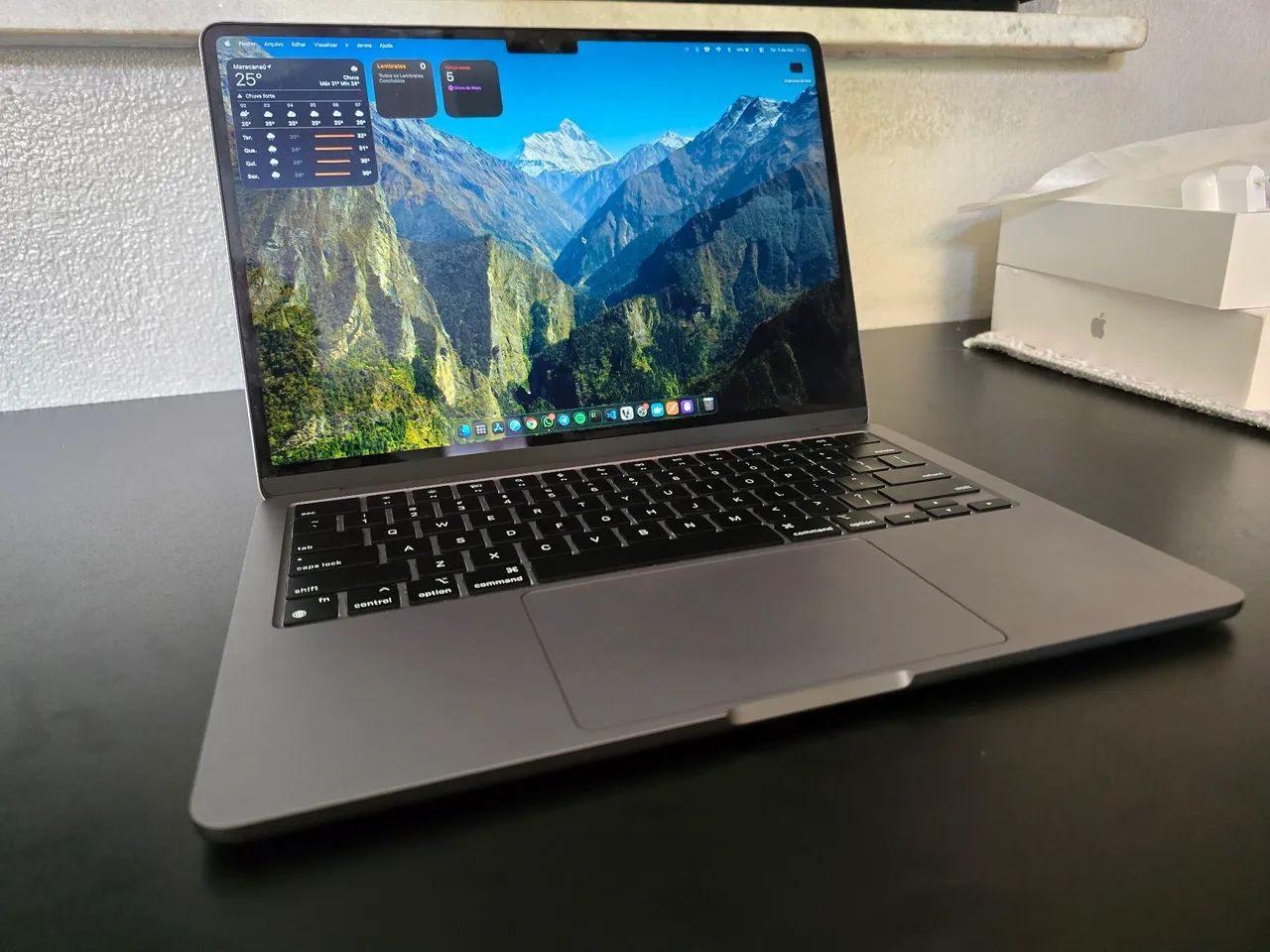 Macbook air M2 13