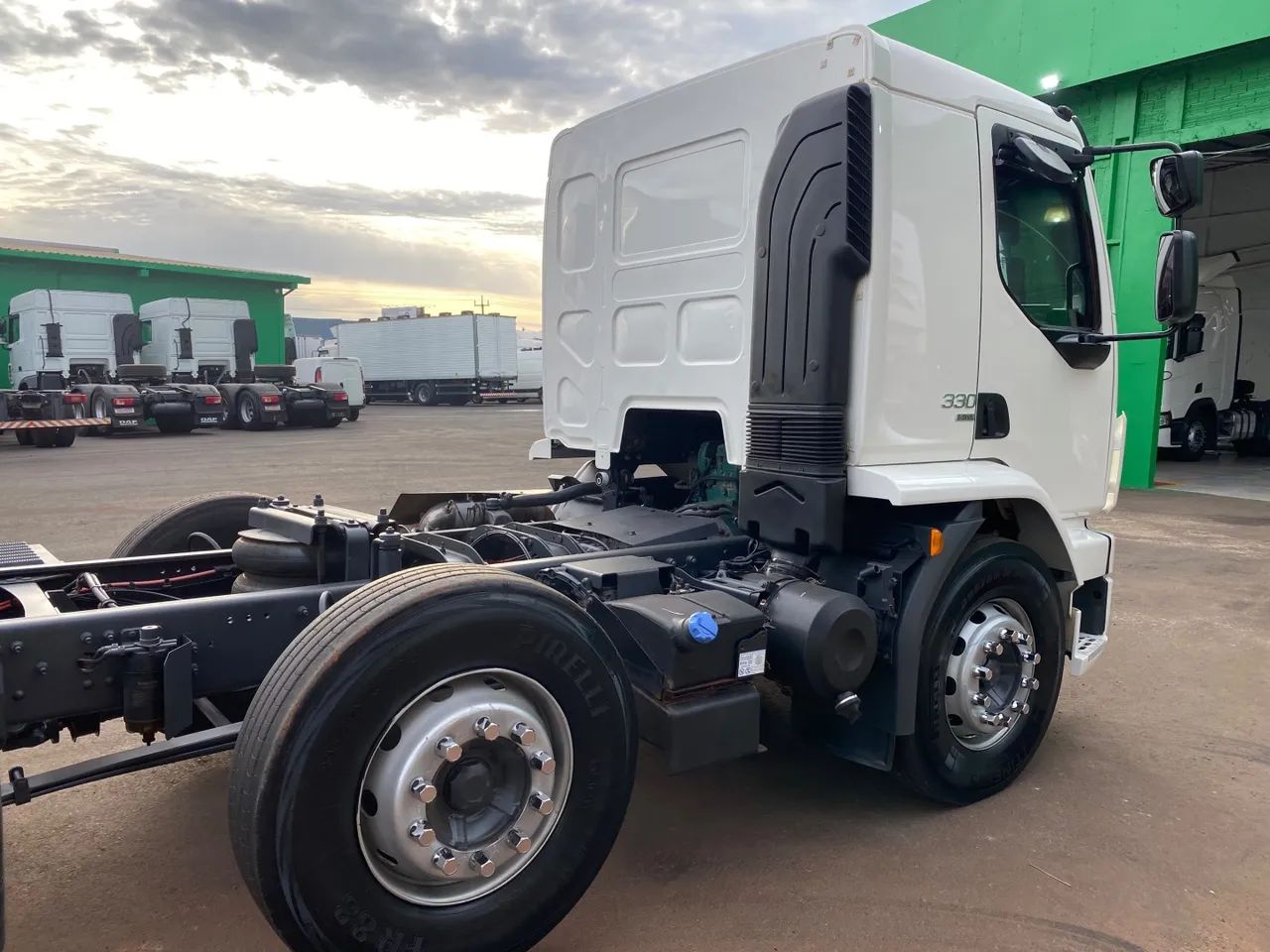 Volvo Vm 330 2021 - Foto 4