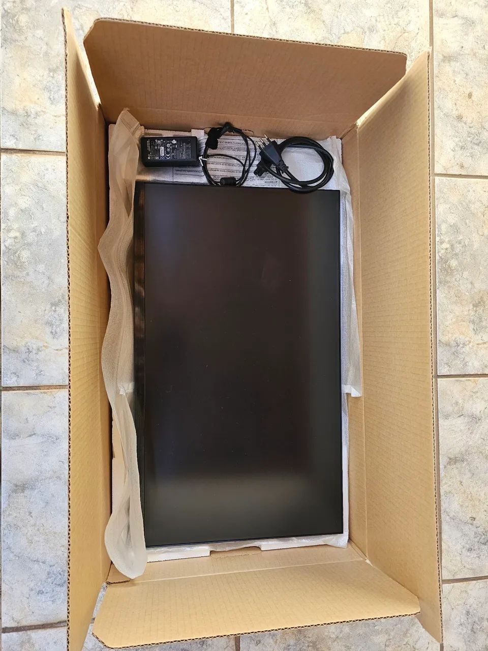 Monitor Samsung 27 pl novo na caixa - Foto 3