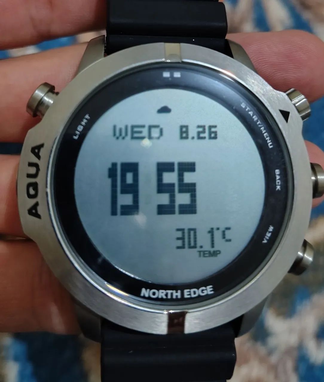  North Edge aqua scuba diver 