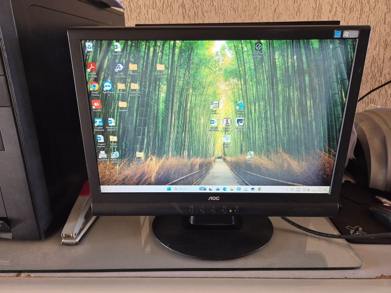 Munitor AOC 15" 718S LCD