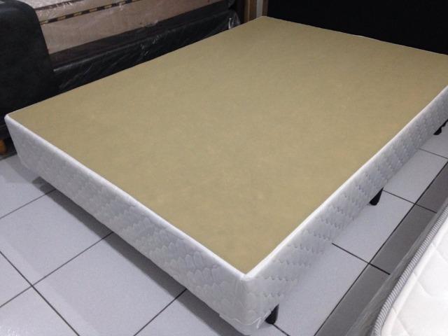 Base Box Qualita Casal Padrão em poliéster