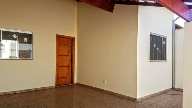 Linda casa no Mangabeiras com 03 quartos