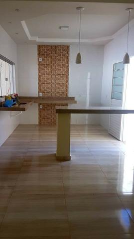 Linda casa no Mangabeiras com 03 quartos - Foto 2