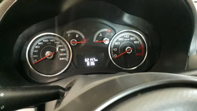 Fiat Grand Siena Actrattive 1.4 2014 - Foto 13