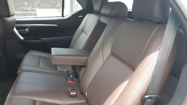 Toyota SW4 compl 7lugares 2.8 aut 2016 - Foto 12