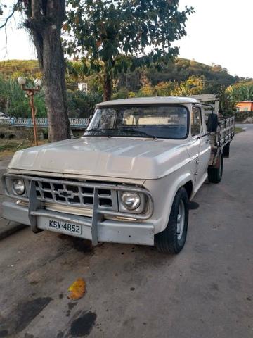 D10 Diesel vendo ou troco