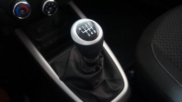CHEVROLET ONIX 1.4 MPFI LT 8V FLEX 4P MANUAL - Foto 18