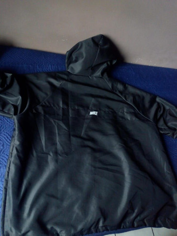 corta vento olho de gato nike