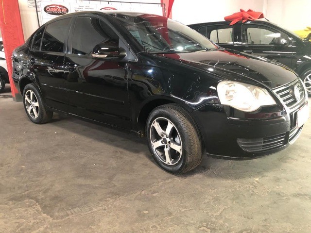 POLO SEDAN 2011