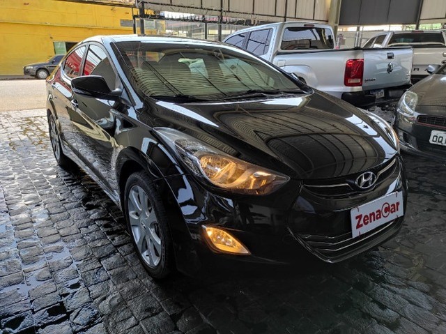 ELANTRA GLS 1.8 AUTOMÁTICO 2013