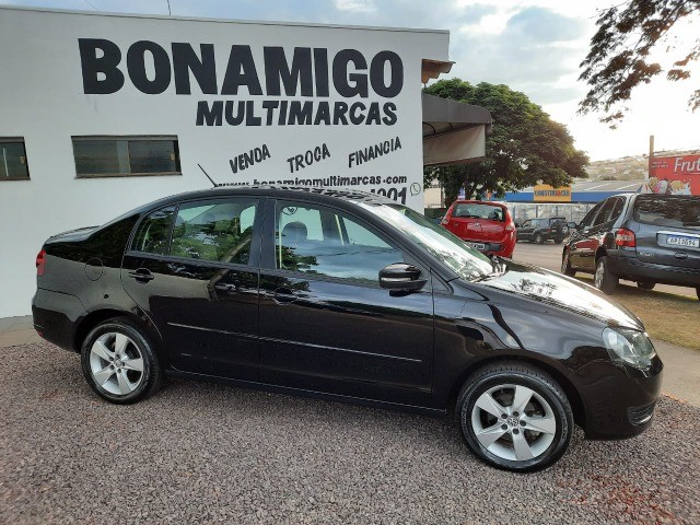 POLO SEDAN 1.6 COMFORTLINE I.MOTION TOTAL FLEX ANO 2014