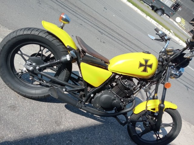 Intruder 125 Customizada - Bobber 