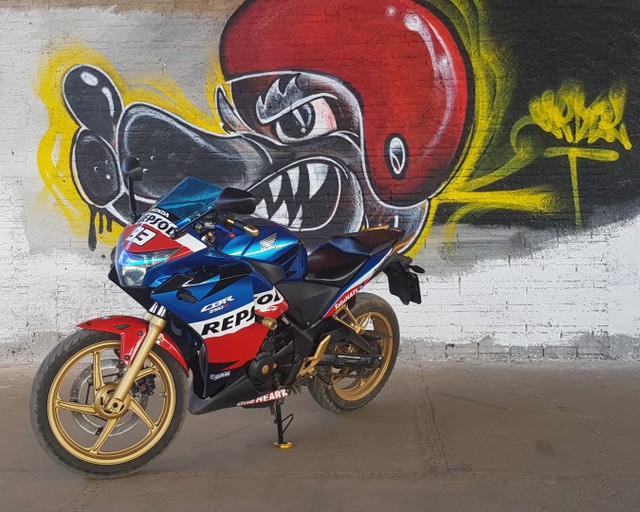 CBR 250R