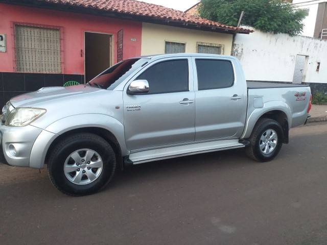 HILUX SRV COMPLETA