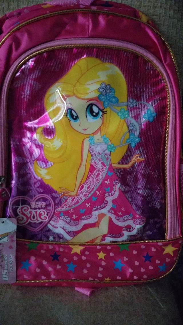 Volta às aulas ! Mochilas novas!?