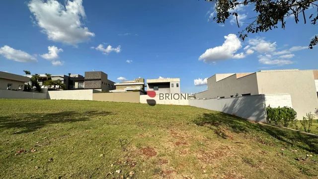 Terreno de Alto Padrão a venda com 487 m2, no condomínio Reserva Santa Luisa em Ribeirão P
