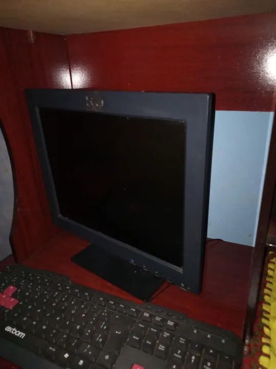 Monitor barato