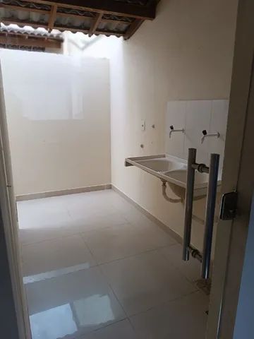 Aluga-se excelente casa 3 quartos e 3 banheiros no Belvedere - Foto 4