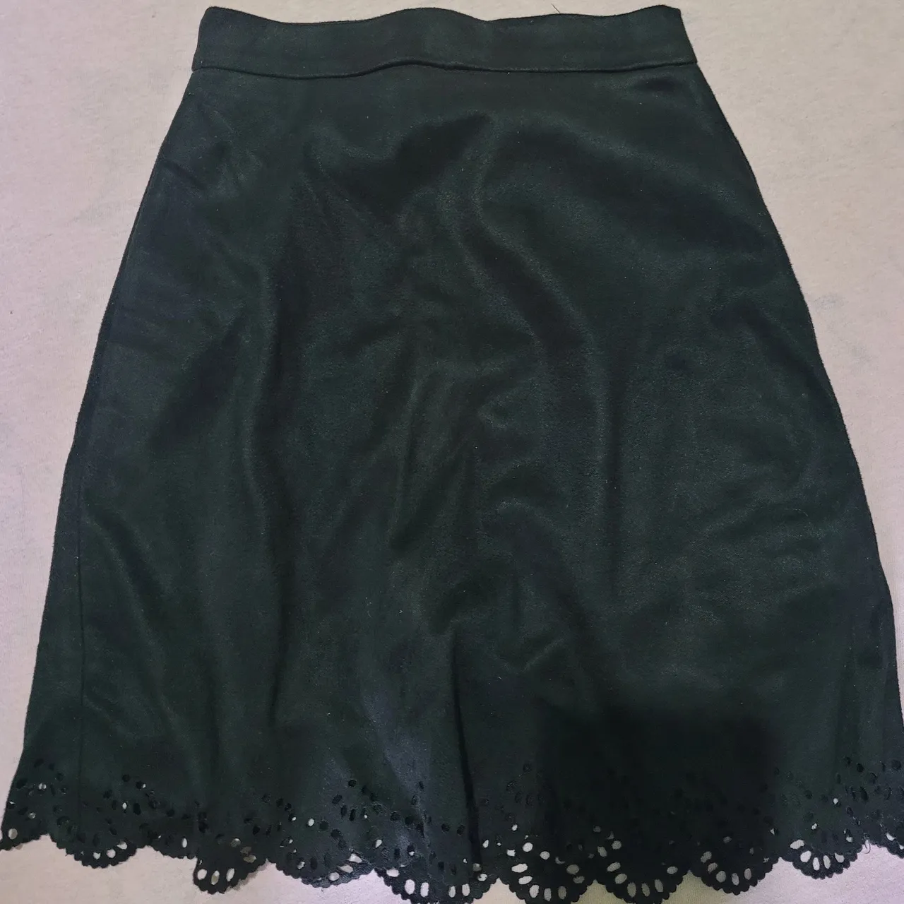 Short saia suede