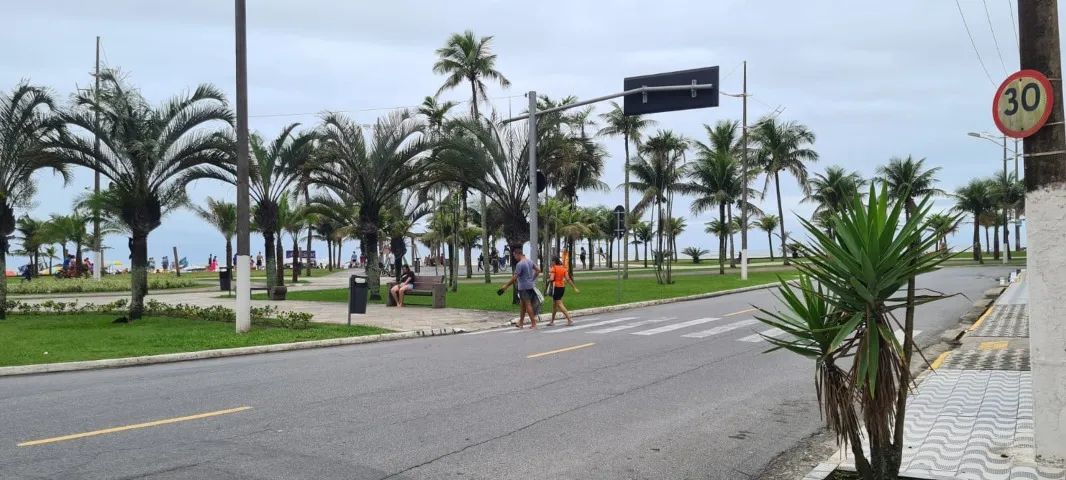 Apartamento na Praia do Caiçara em Praia Grande perto da praia