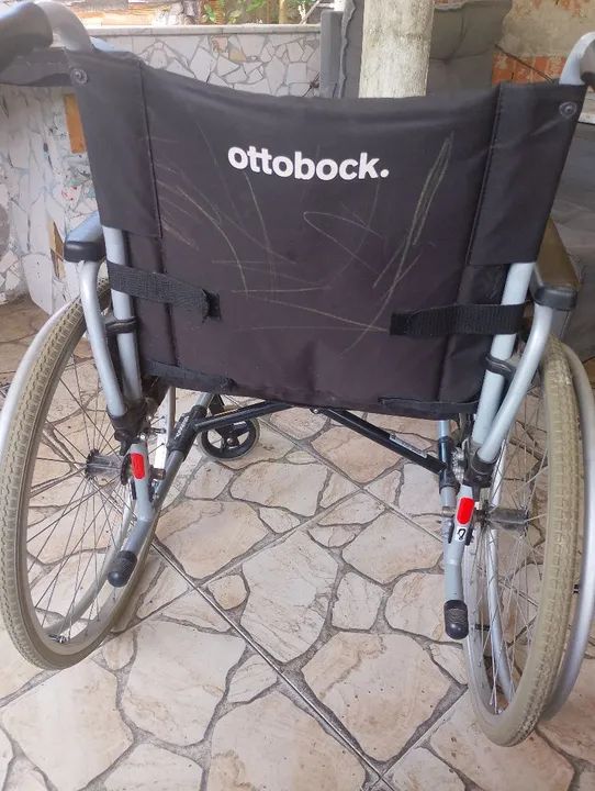 Cadeira de roda grande marca ottobock acento 55cm - Foto 3