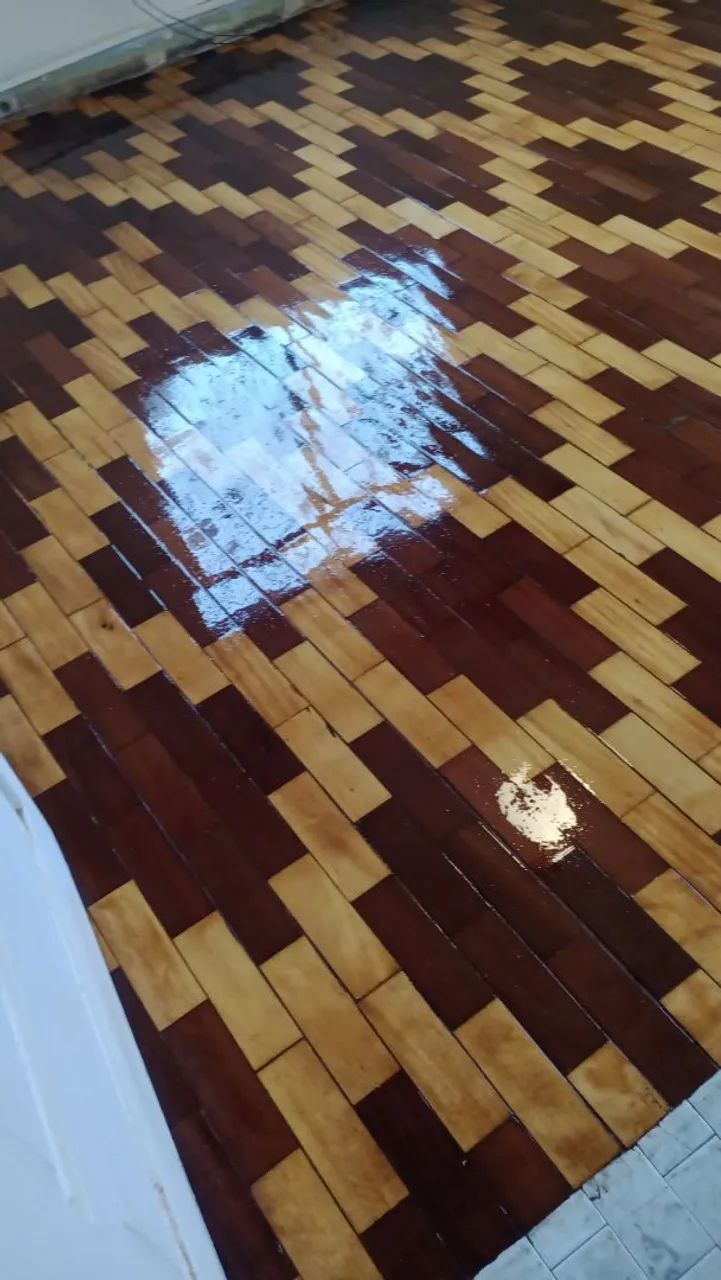 Piso de Madeira Maciça - Elegância e Durabilidade - Foto 6