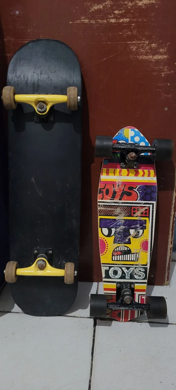 Skates e kit de proteção completo