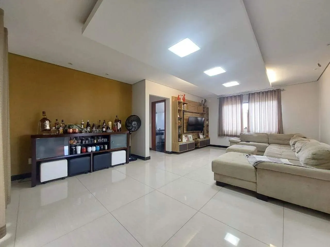Excelente Casa com 05 quartos planejados com móveis planejados no Diamante, região do Barr