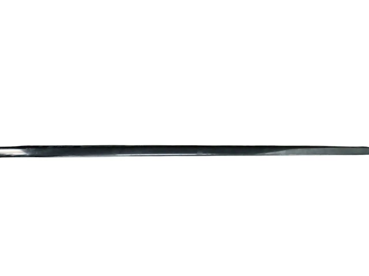 FRISO EXTERNO PORTA TRASEIRA DIREITA MERCEDES C300 DO MERCEDES C300 2020/2020