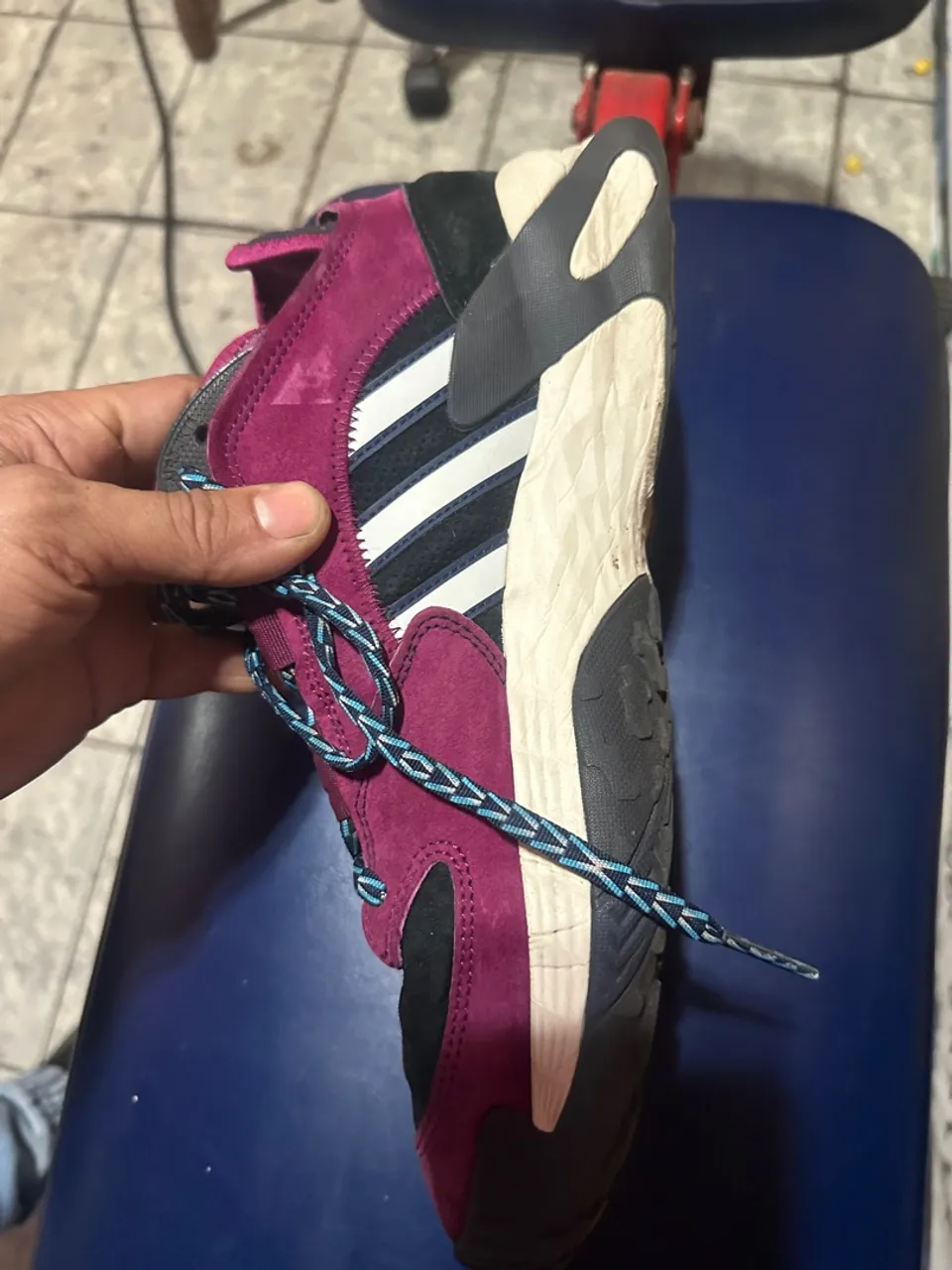 Tênis Adidas