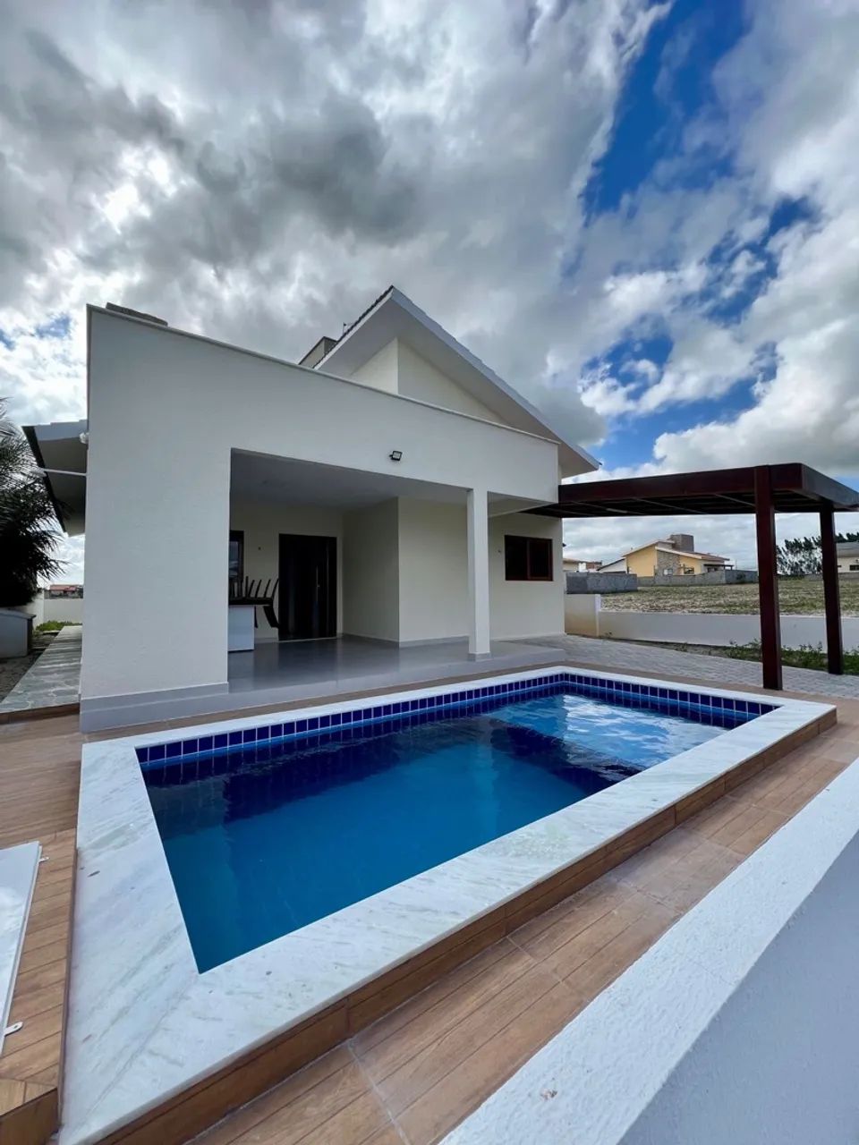Excelente casa no Fazenda Real 1
