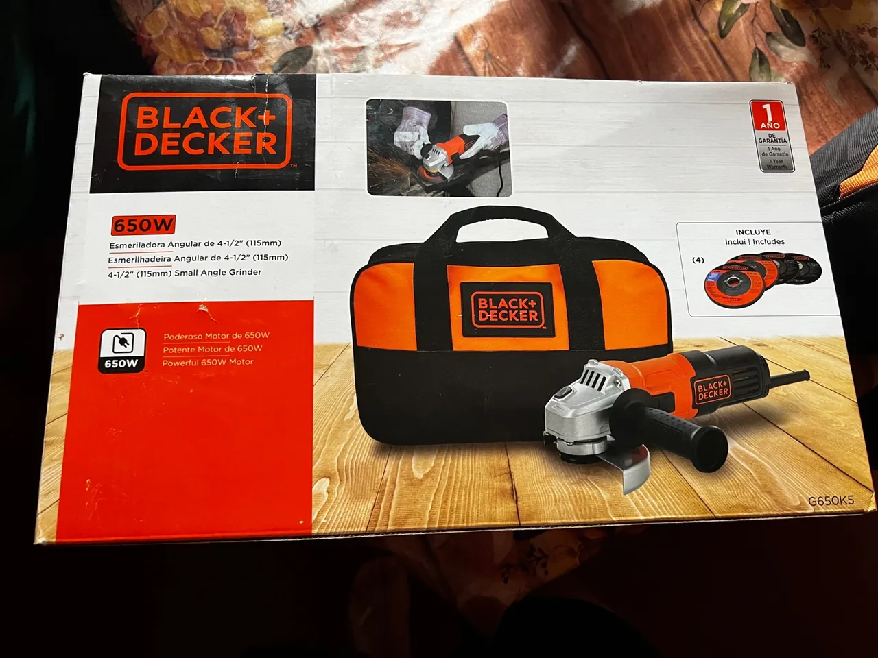Esmerilhadeira Angular Black+Decker 650W - Nova