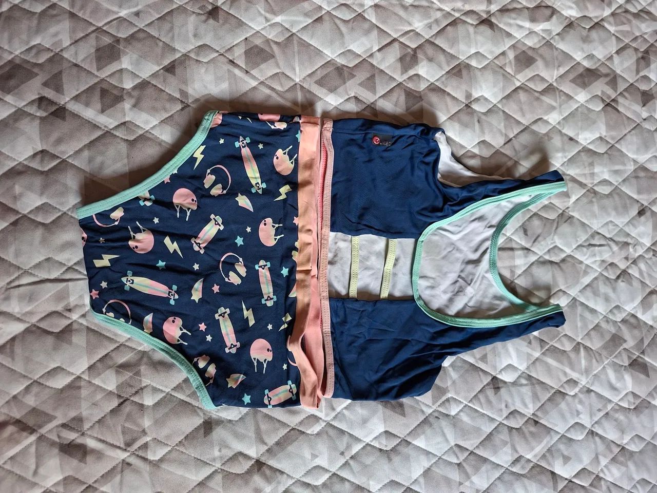 Conjunto de biquíni infantil com estampa de peixe - Foto 5