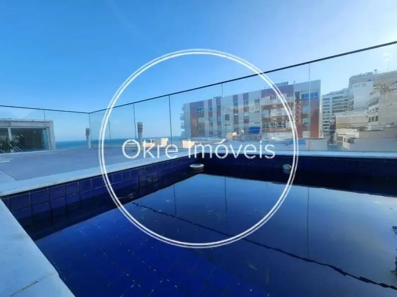 Cobertura tríplex à venda 5 Quartos sendo 3 suítes 2 vagas 314m² Ipanema 315m²