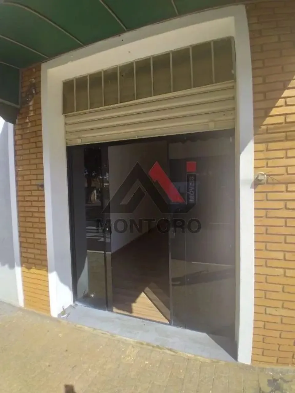 Locação de Comercial / Salão na cidade de Araraquara