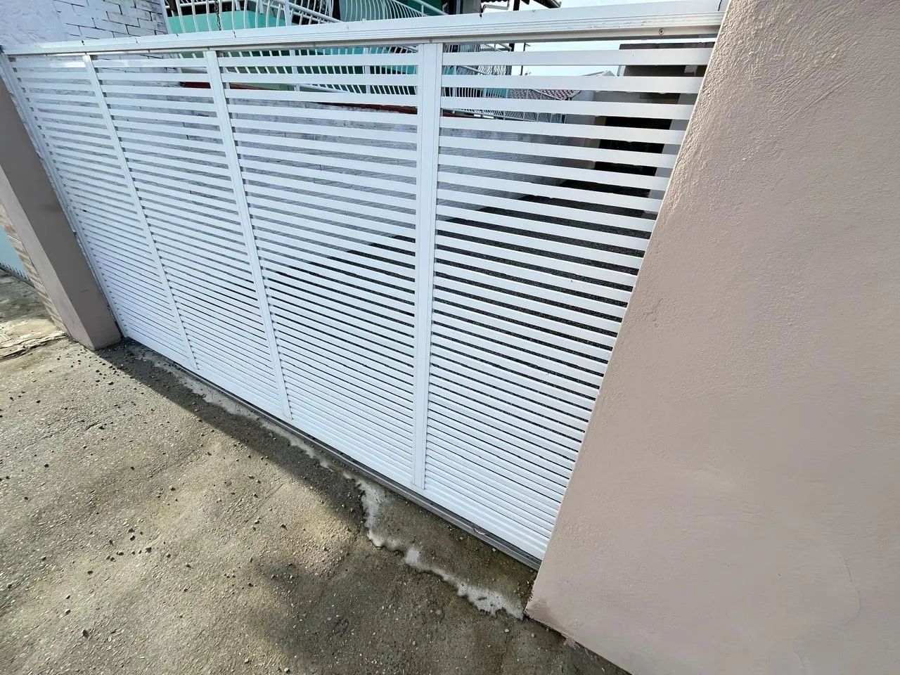 Portão de Alumínio Branco  - Foto 3